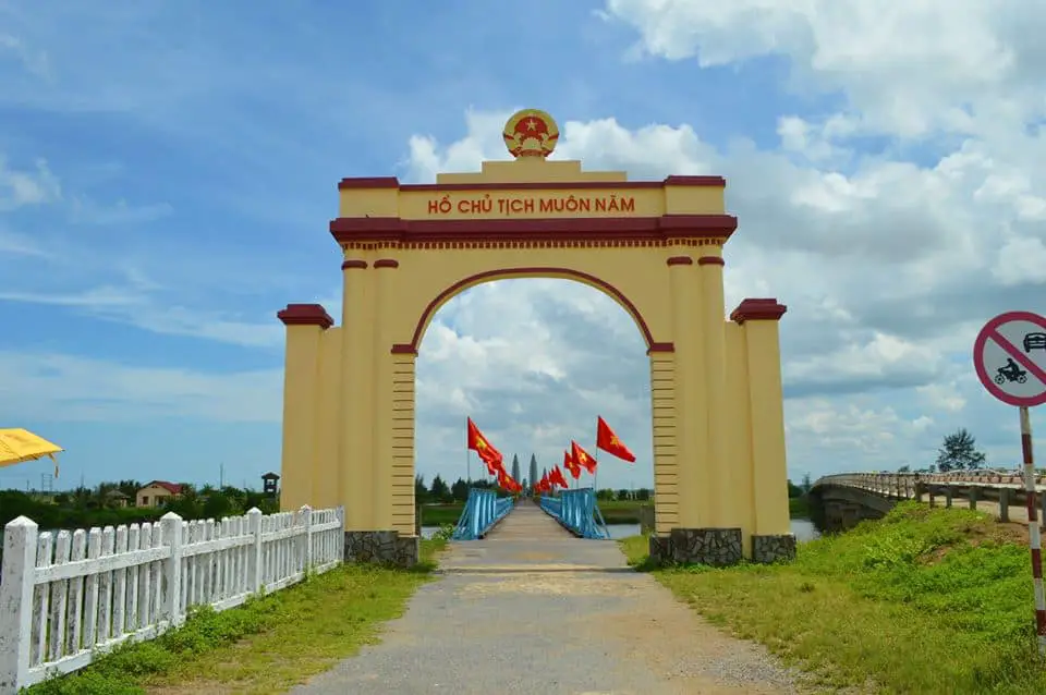 Hien Luong Bridge DMZ Vietnam
