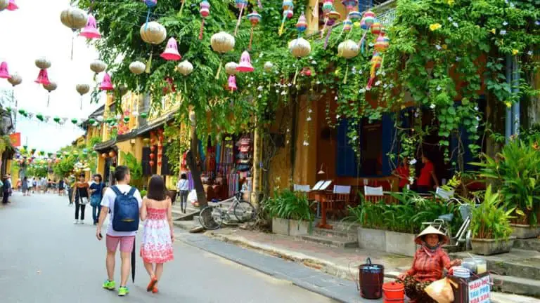 Visit Hoi An Ancient Town in your 1 week Vietnam Itinerary